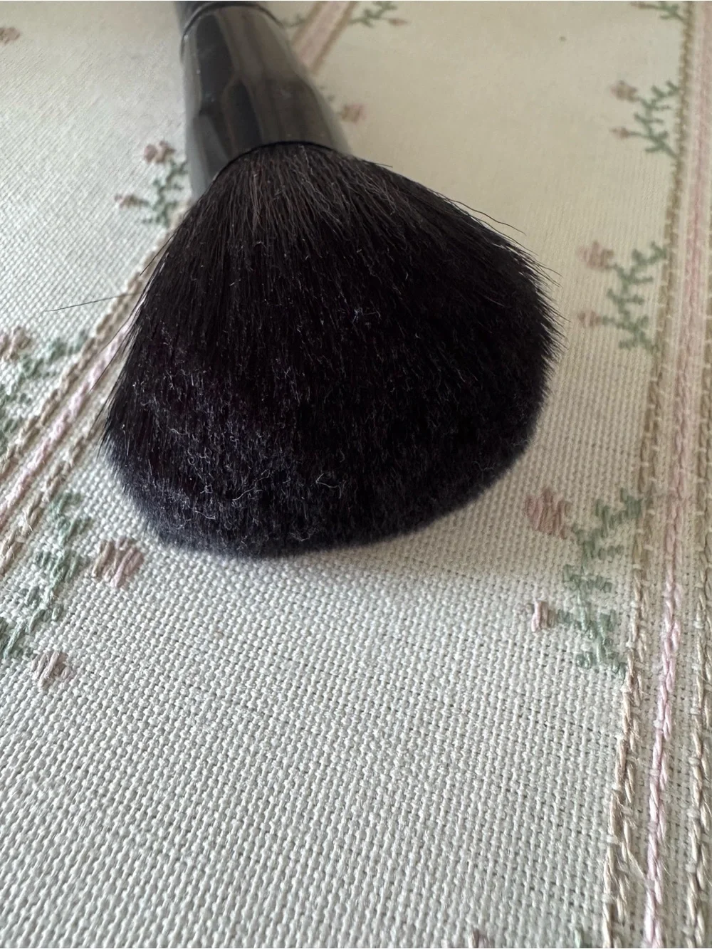 Bare Minerals Supreme Finisher Brush